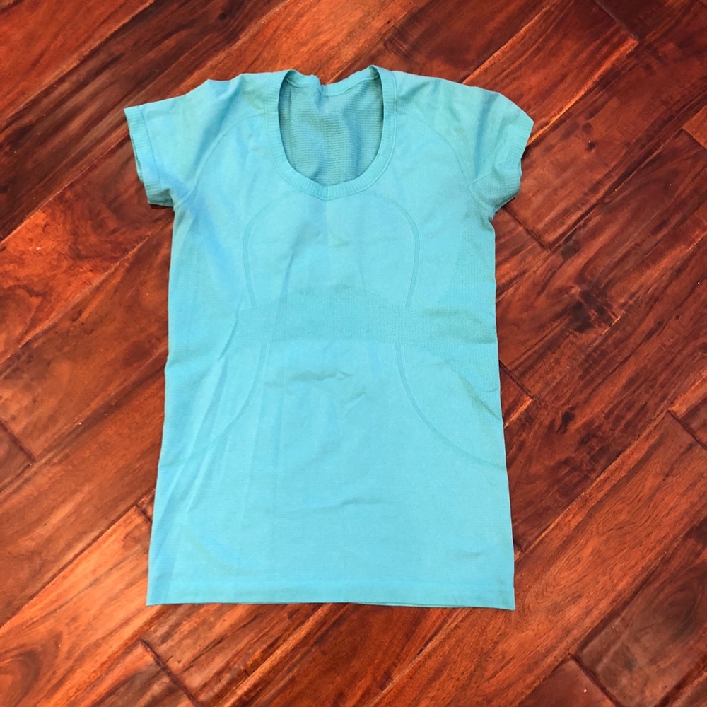 Lululemon swiftly tee